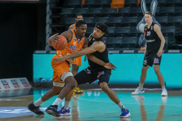 王牌接应 王牌接应