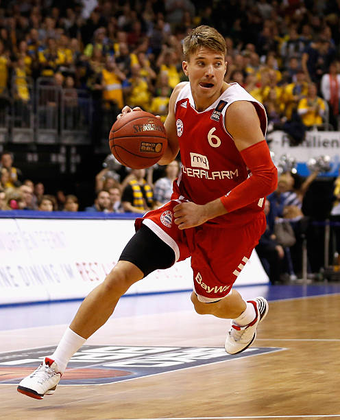 引发了对年 引发了对年