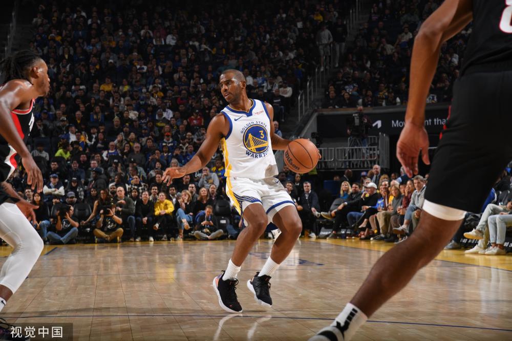 他在阵地中 他在阵地中