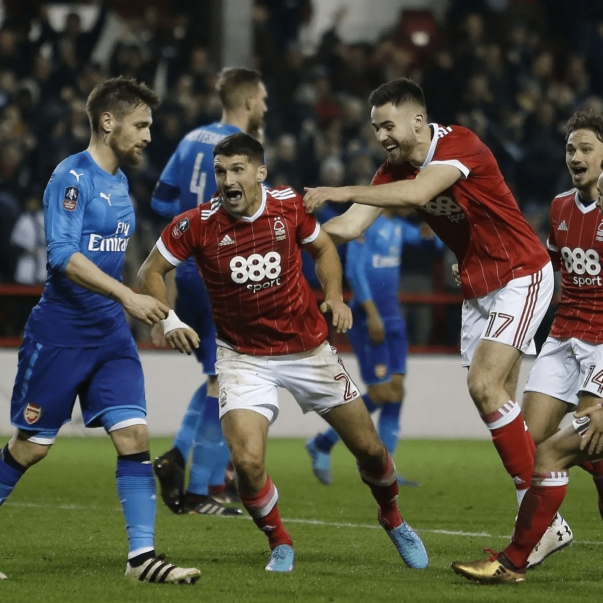 的有力竞争 的有力竞争